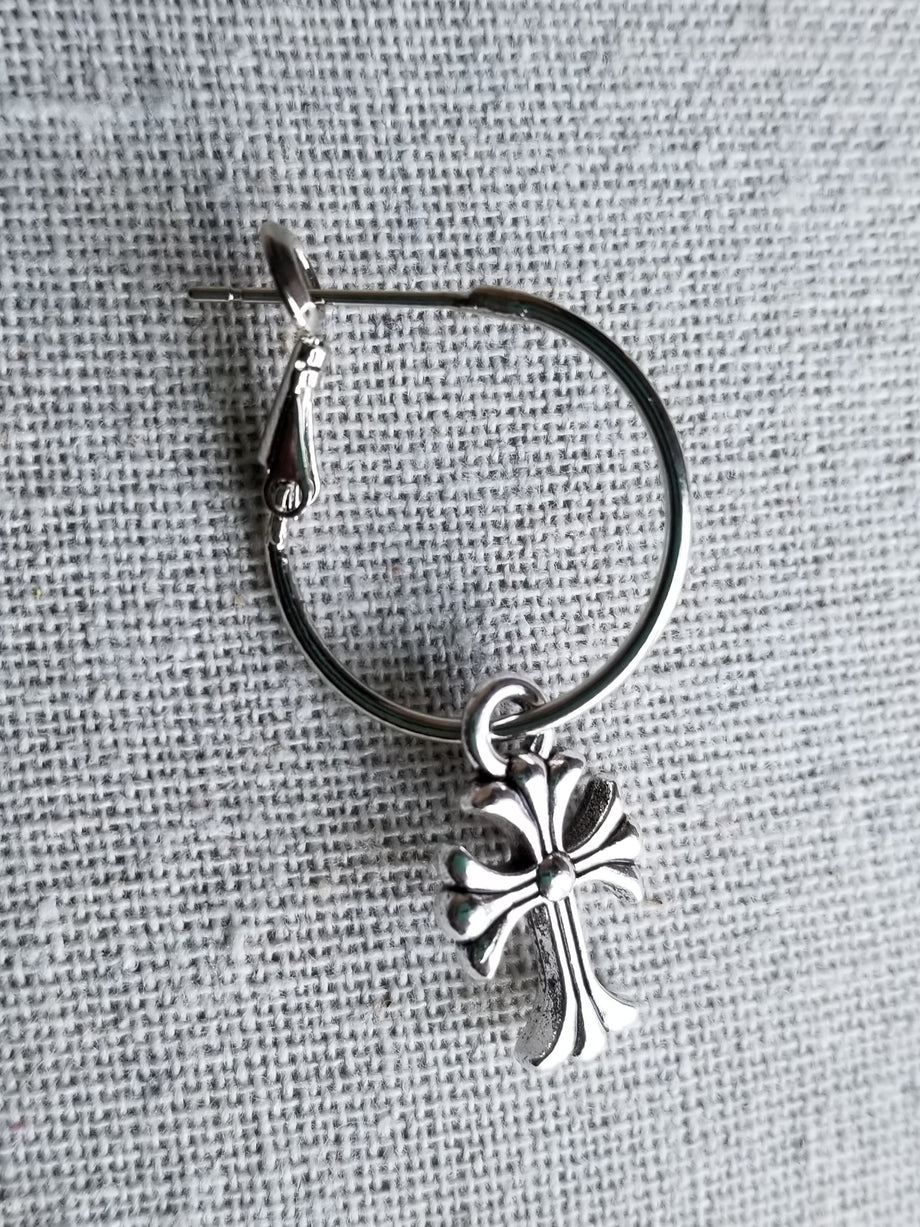 ☆BTS JIMIN着用☆【AVECTHING】☆ROUND IN EARRING.S☆ピアス☆ BTS JIMIN着用☆関税込☆AVECTHING☆ROUND IN EARRING.S☆ピアス